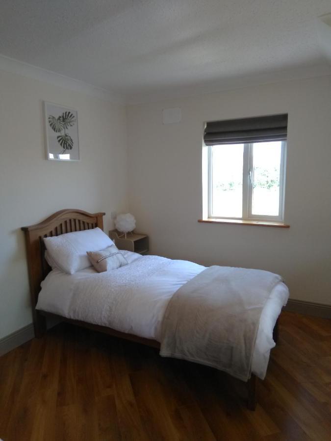 Burren Rock Farmhouse B&B Turlough  Eksteriør billede