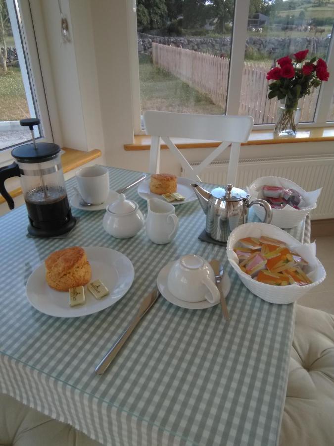 Burren Rock Farmhouse B&B Turlough  Eksteriør billede
