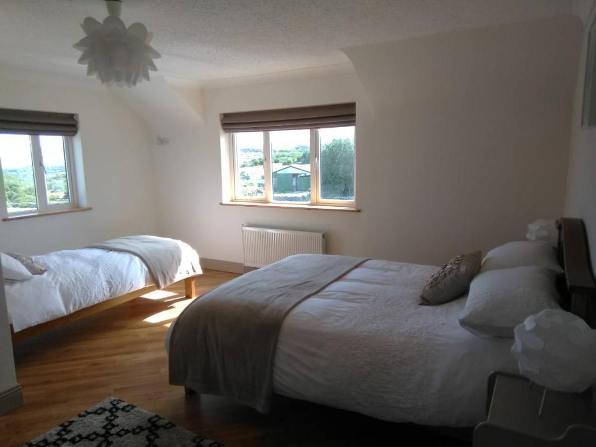 Burren Rock Farmhouse B&B Turlough  Eksteriør billede
